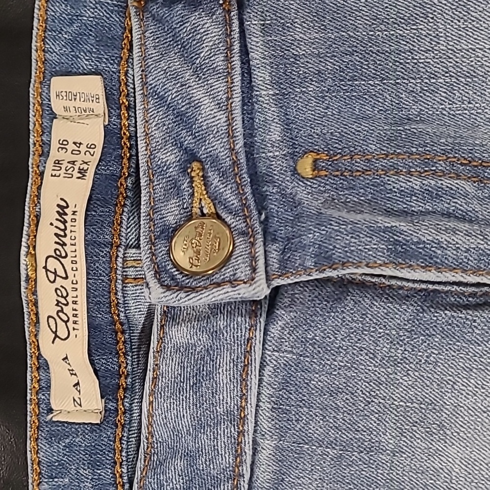Zara Core Denim Trafaluc Shorts Size 4